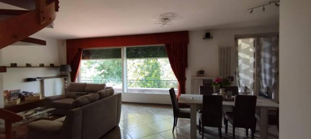 Lukas Home Con Il Cuore Appartamento 3 Camere Al Piano Terra E Appartamento 1 Camera In Taverna ميروني المظهر الخارجي الصورة