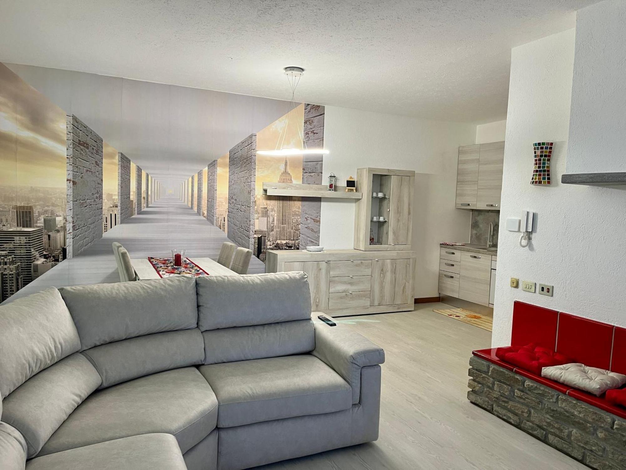 Lukas Home Con Il Cuore Appartamento 3 Camere Al Piano Terra E Appartamento 1 Camera In Taverna ميروني المظهر الخارجي الصورة
