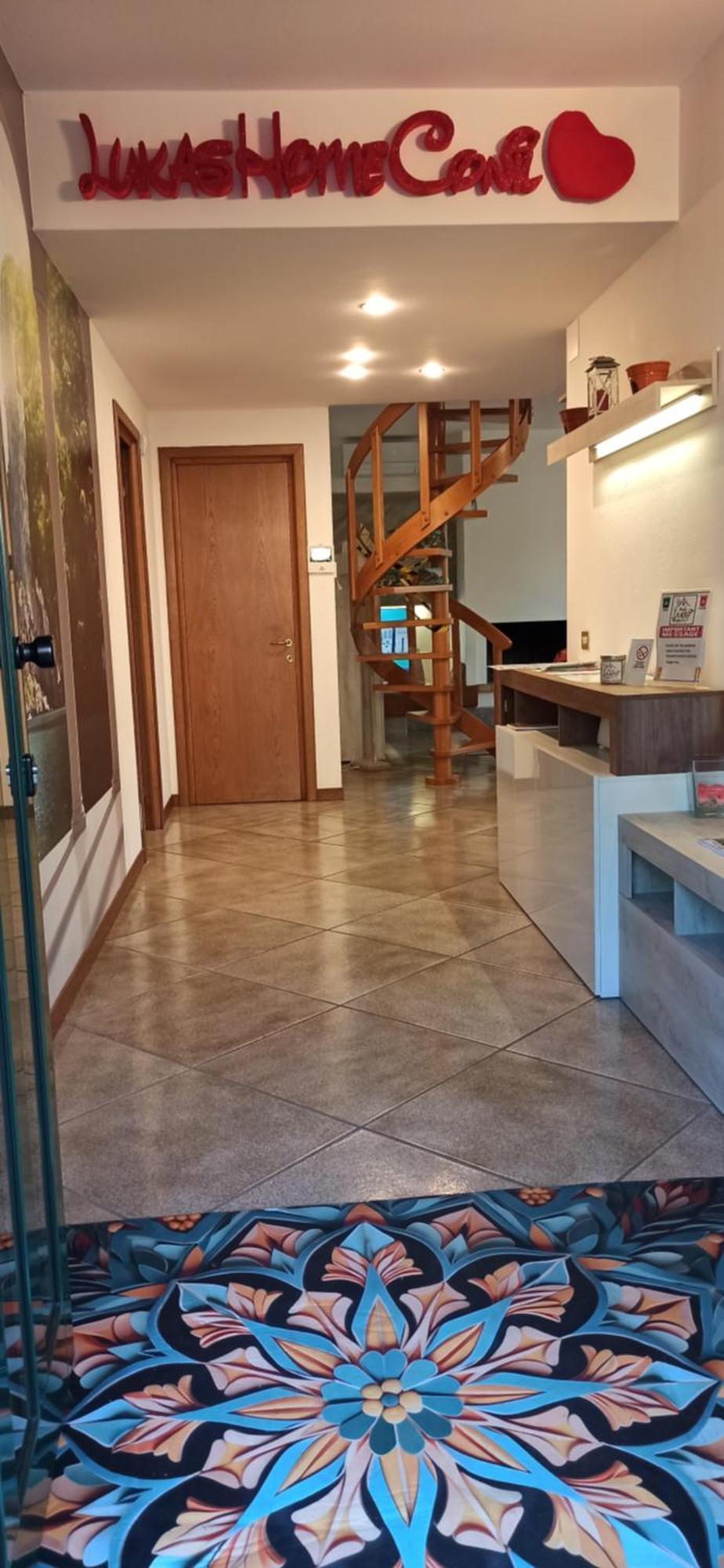 Lukas Home Con Il Cuore Appartamento 3 Camere Al Piano Terra E Appartamento 1 Camera In Taverna ميروني المظهر الخارجي الصورة