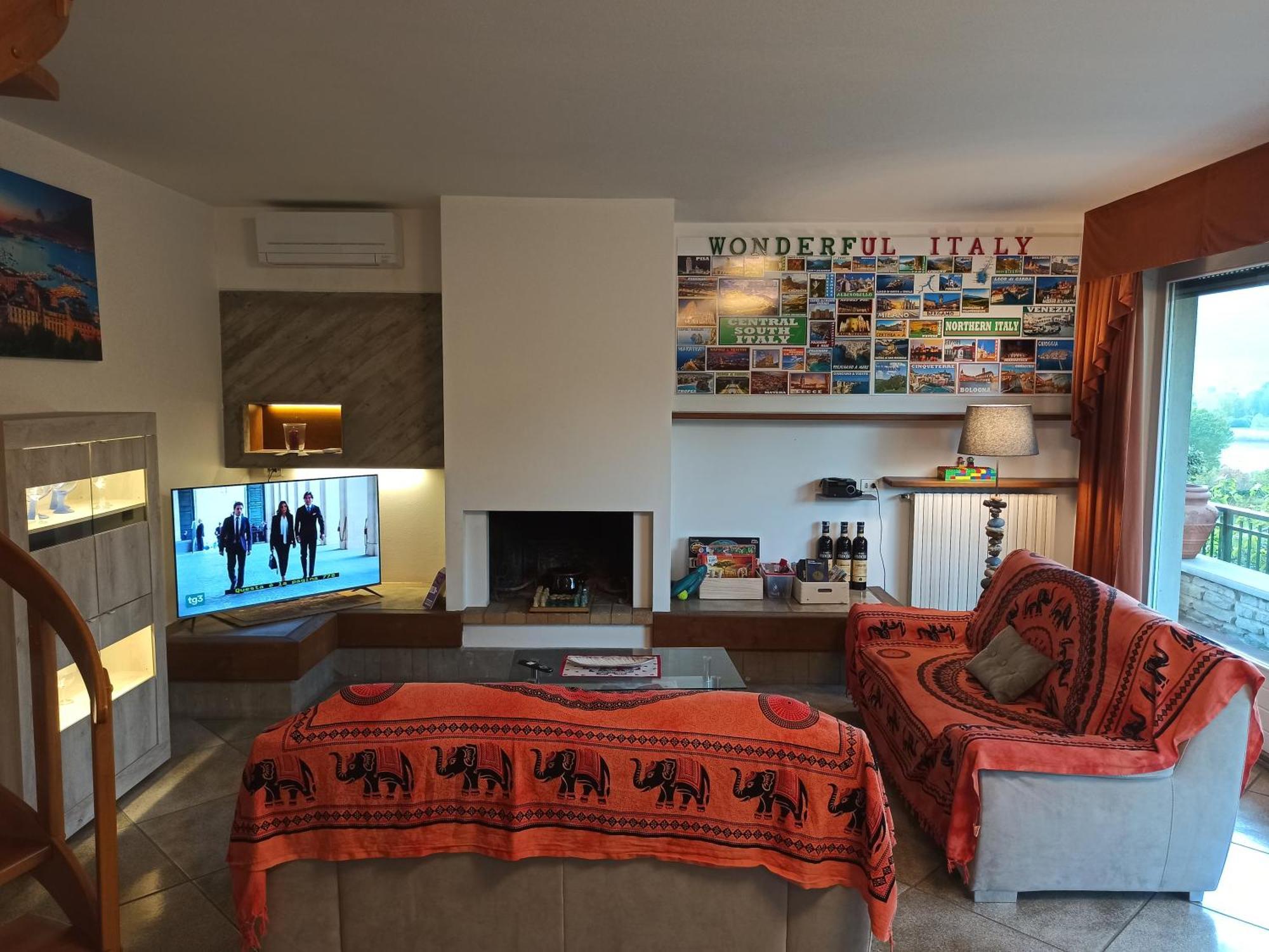 Lukas Home Con Il Cuore Appartamento 3 Camere Al Piano Terra E Appartamento 1 Camera In Taverna ميروني المظهر الخارجي الصورة