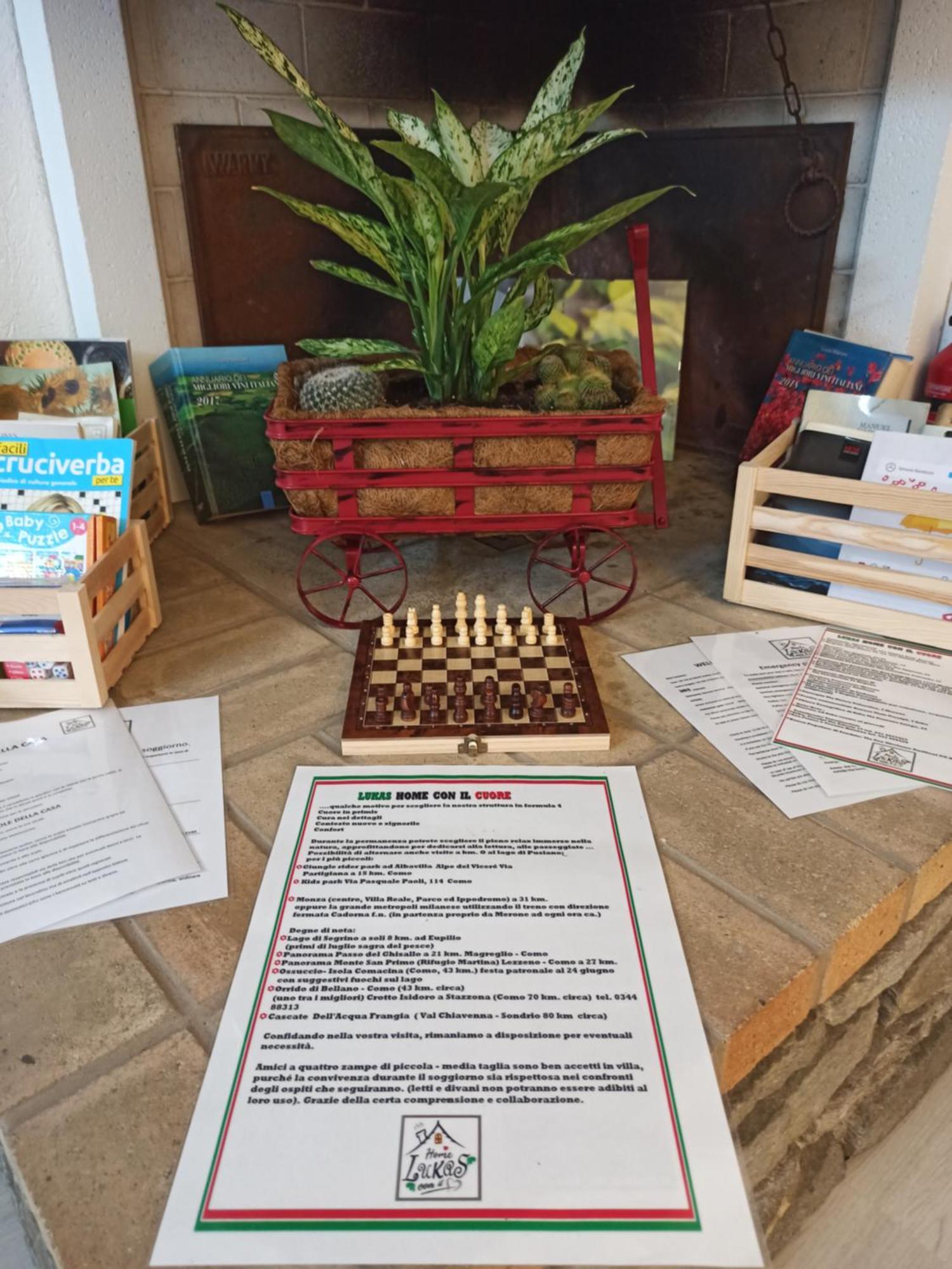 Lukas Home Con Il Cuore Appartamento 3 Camere Al Piano Terra E Appartamento 1 Camera In Taverna ميروني المظهر الخارجي الصورة